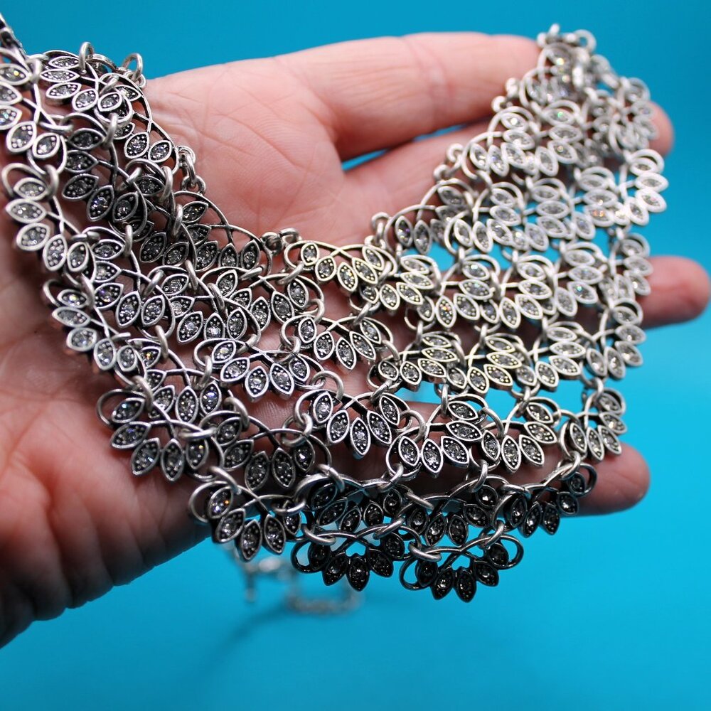 Premier Designs Ruffles Rhinestone Silver Tone Bib Statement Necklace - Picture 7 of 7